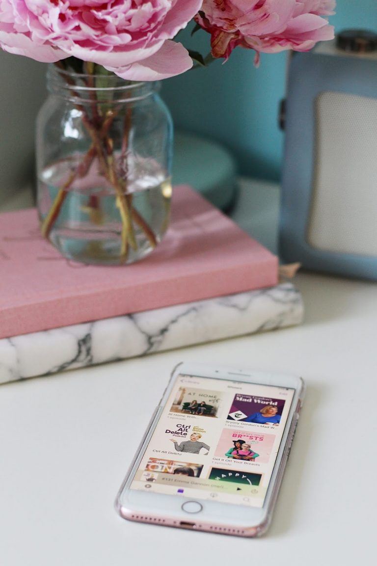 5 Podcasts I’m Currently Loving