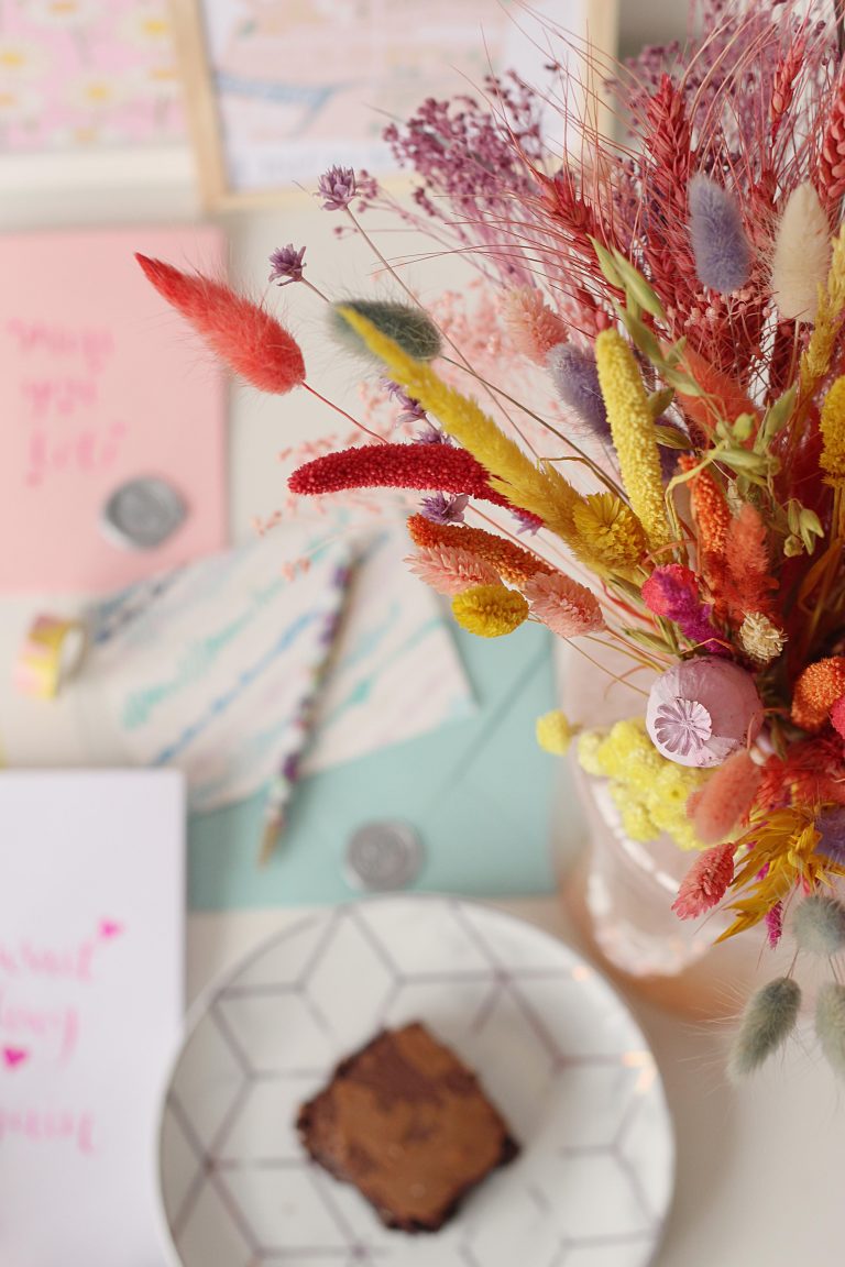 5 Ways to Send a Little Love During Lockdown
